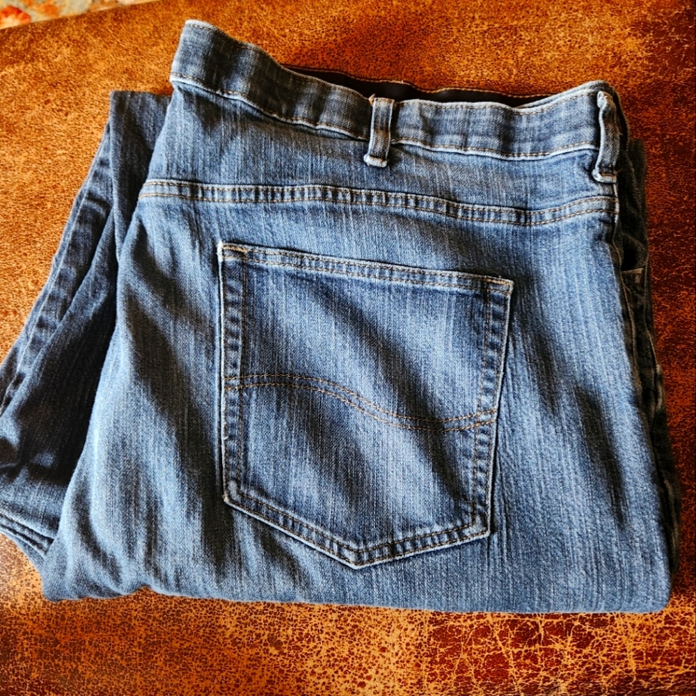 Lee Custom Fit Blue Jeans 50x32